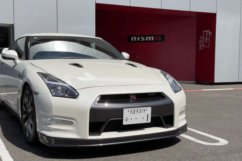 Nissan GT-R outside NISMO Omori Factory